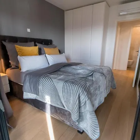 شقة Mark's Place Luxury With Free Private Garage