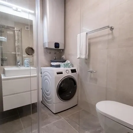 Apartment Mark's Place Luxury With Free Private Garage *