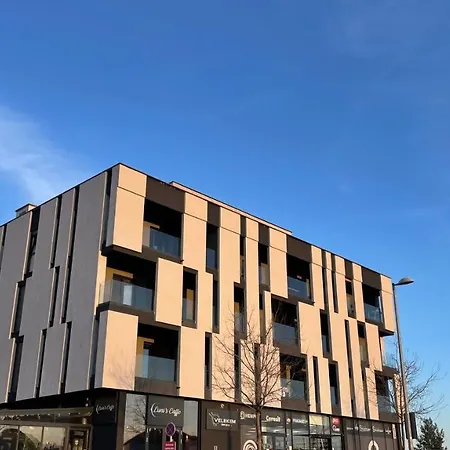 Mark'S Place Luxury Apartment With Free Private Garage